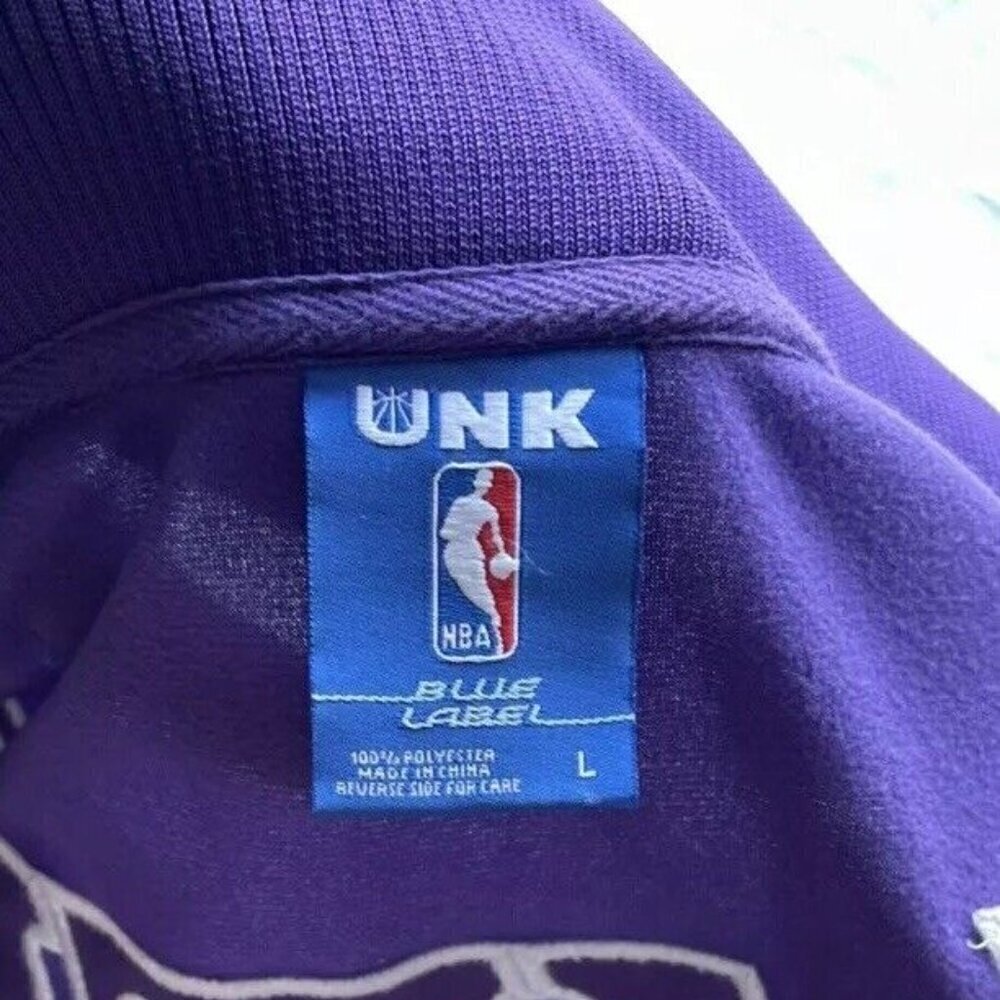 Vintage Los Angeles Lakers Jacket Purple Yellow UNK BLUE LABEL Men’s sz Large - Picture 13 of 13